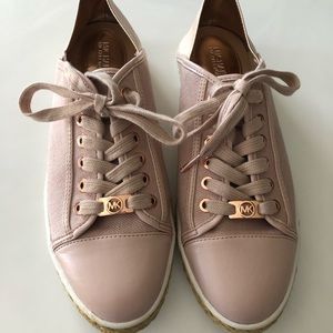 Michael Knorr pink tennies like new